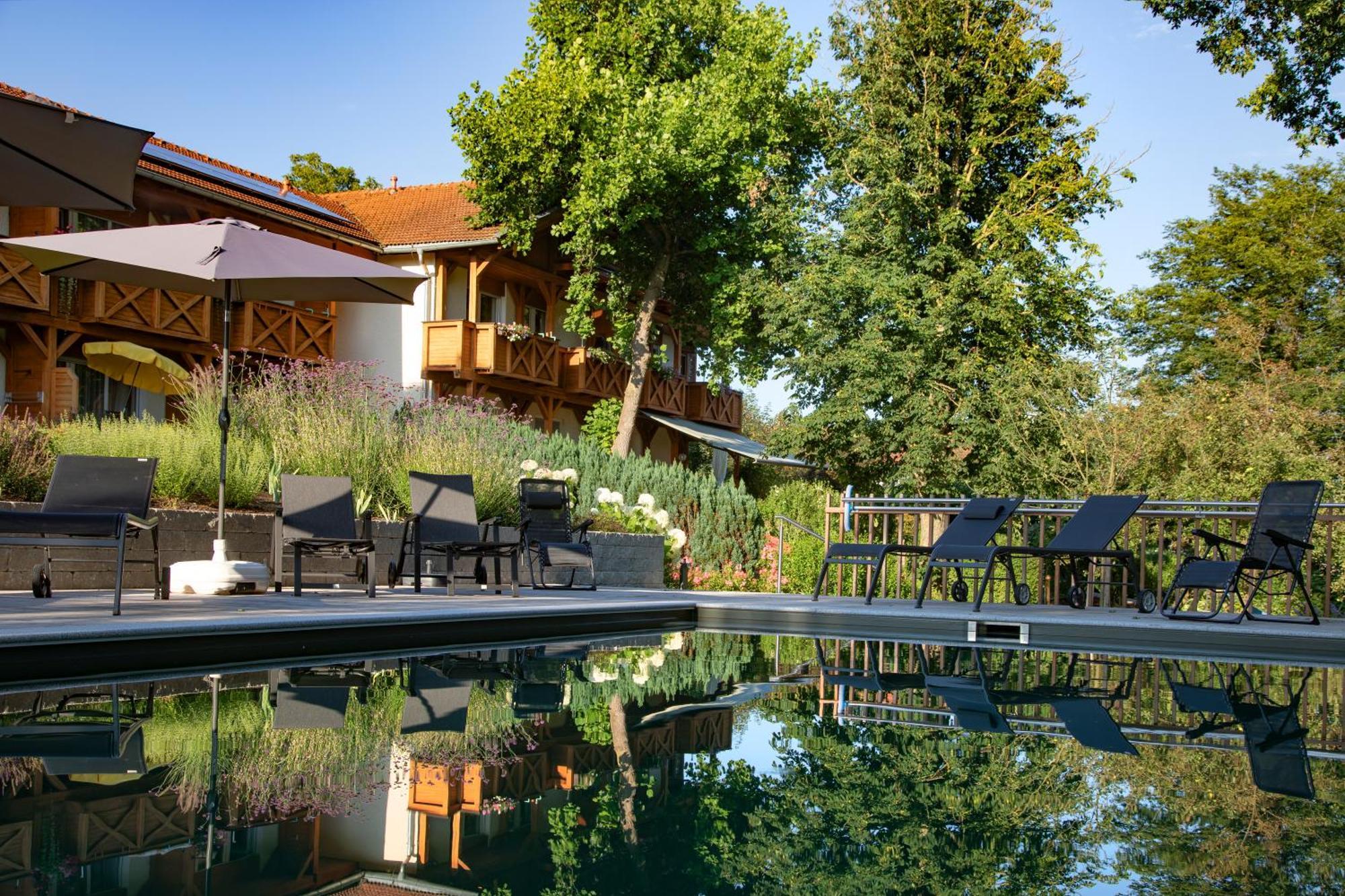 Hotel Quellenhof Бад Бирнбах Екстериор снимка