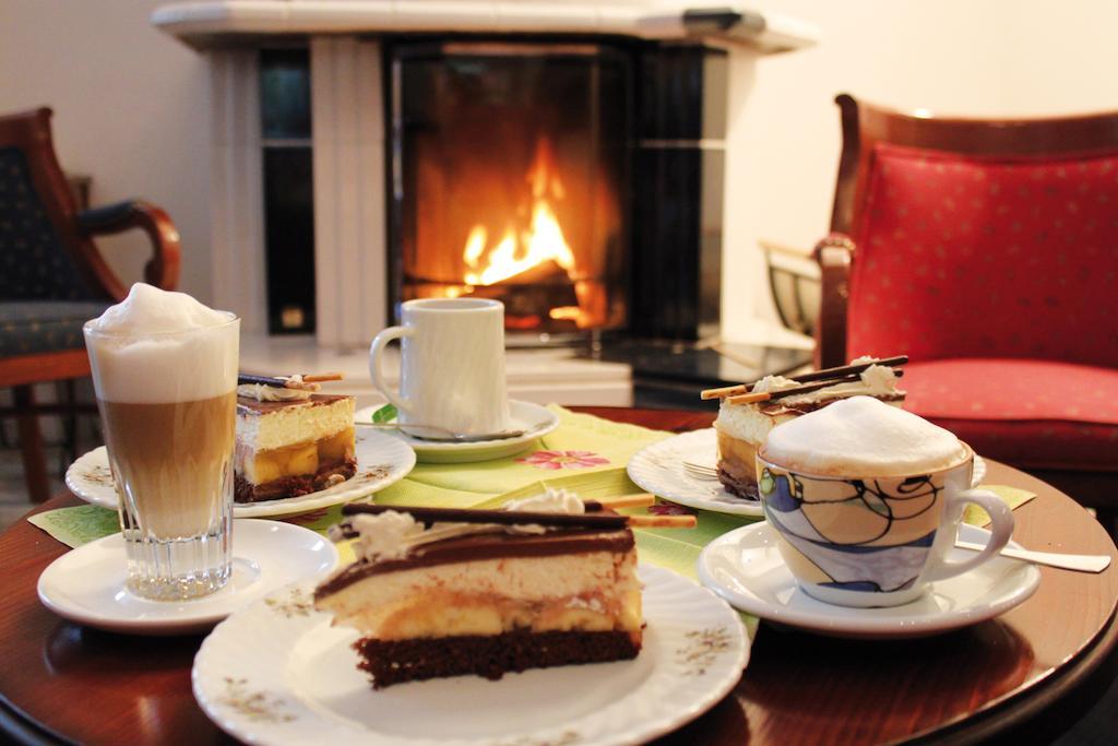 Hotel Quellenhof Бад Бирнбах Екстериор снимка