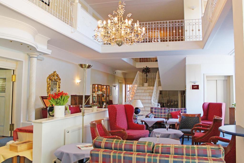Hotel Quellenhof Бад Бирнбах Екстериор снимка