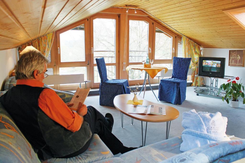 Hotel Quellenhof Бад Бирнбах Екстериор снимка